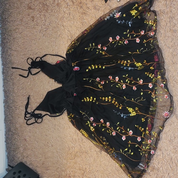 MOD Floral Embroidery mesh overlay Tie strap cami Summer Dress - Picture 2 of 10